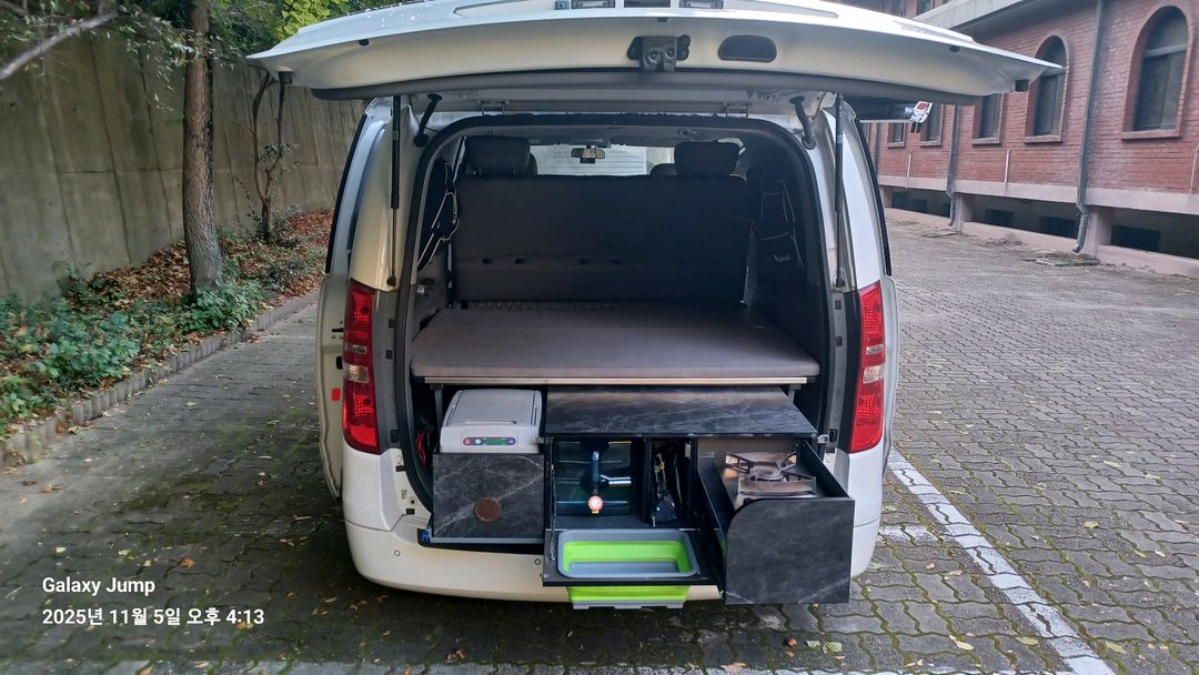 현대 스타렉스 캠핑카 이미지