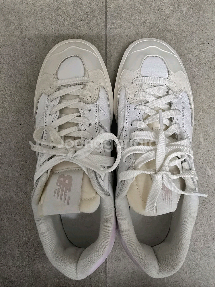 뉴발란스 CT302 화이트 여성 스니커즈--3