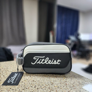 타이틀리스트 퍼슈트 파우치 새상품