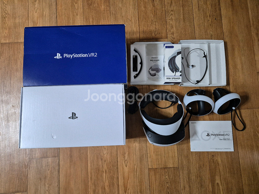 플스5 PSVR2 풀박스 (미니 스피커 포함) 풀박스 팝니다--0