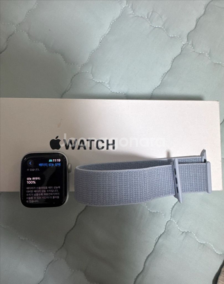 애플워치 SE2 실버 44mm GPS 박스 있음--0