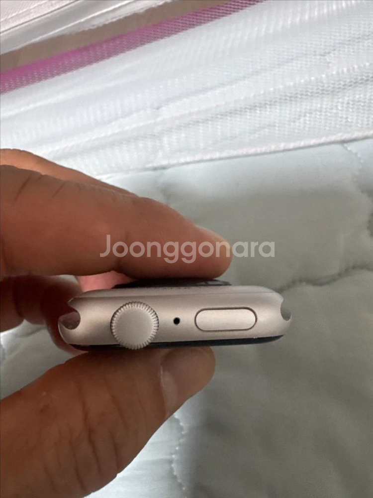 애플워치 SE2 실버 44mm GPS 박스 있음--3