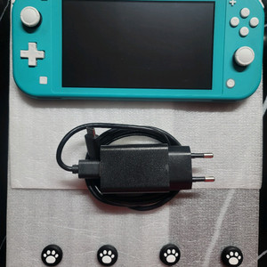 [닌텐도] 스위치 라이트 / 본체+충전기+커버 (국내정발)