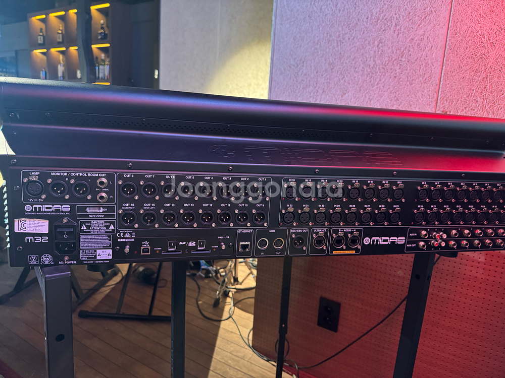 Midas M32 Live 디지털 믹서--4