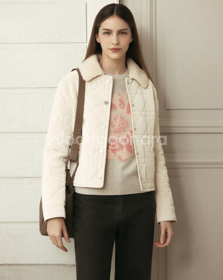 올젠 여성 벨벳 카라 퀄팅 패딩 점퍼 아이보리 M--0