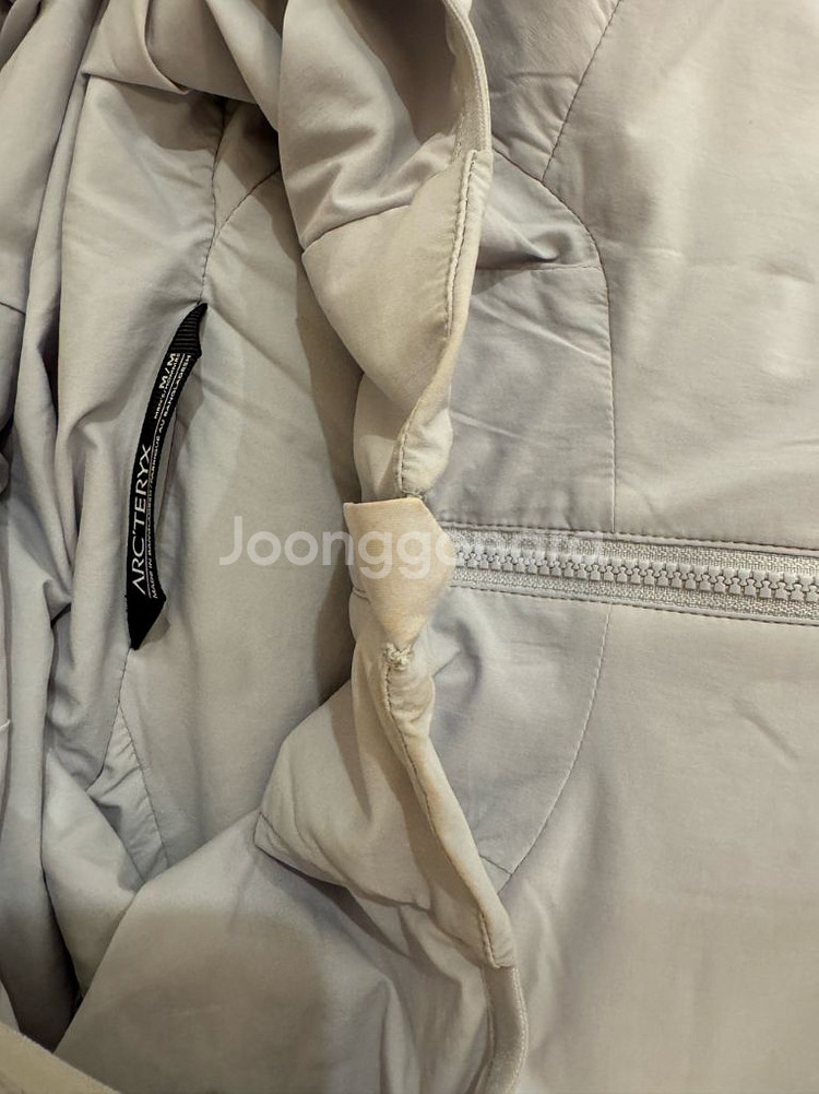 아크테릭스 아톰 SL 후디 솔리큐드 팝니다.--2