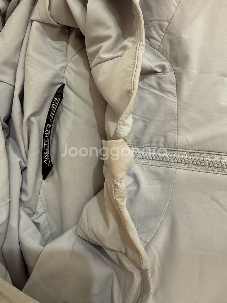 아크테릭스 아톰 SL 후디 솔리큐드 팝니다.--3