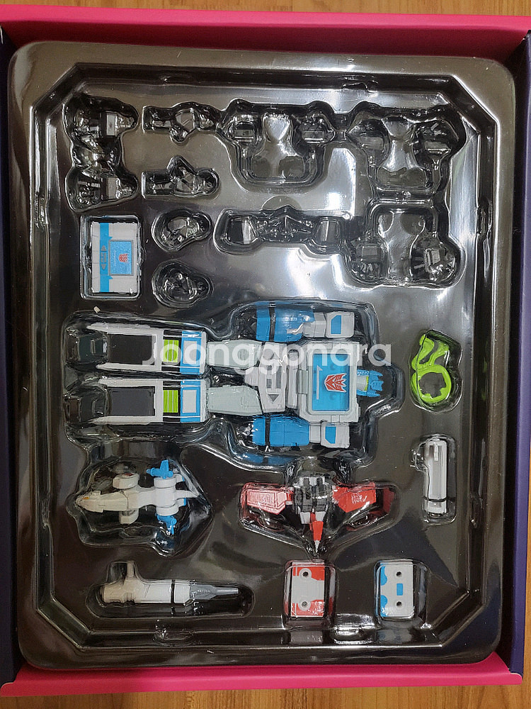 트랜스포머 제품들 몇 가지 판매합니다. 블로키, 해즈브로, 팬즈토이즈 등.--7