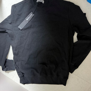 스톤아일랜드 맨투맨 25ss 라지