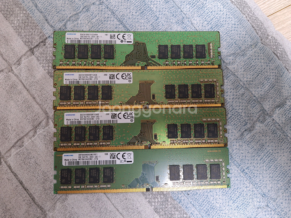 삼성 DDR4 8G 3개 .16G 1개 일괄 판매--1