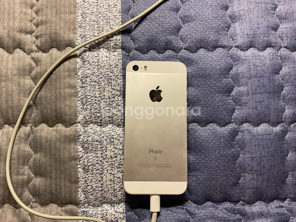 아이폰 se1 실버--0
