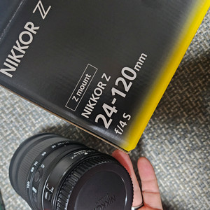 니콘 Z 24-120mm f/4 렌즈
