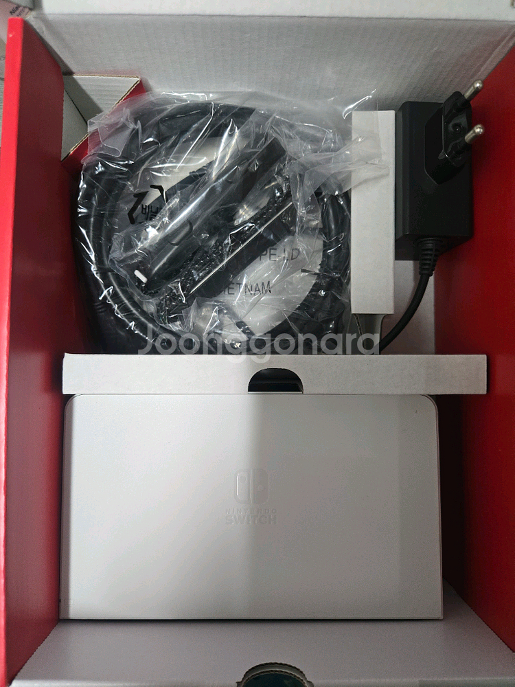 닌텐도 스위치 OLED 화이트 팝니다~~--2