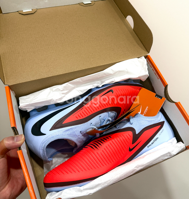 (270)(새상품)나이키 축구화 팬텀 6 프로 로우--2