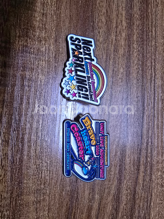 러브라이브 밴드 뱃지 팔아요--0