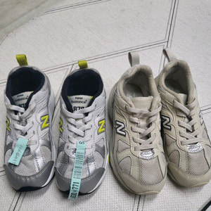 뉴발란스 키즈 운동화 팝니다