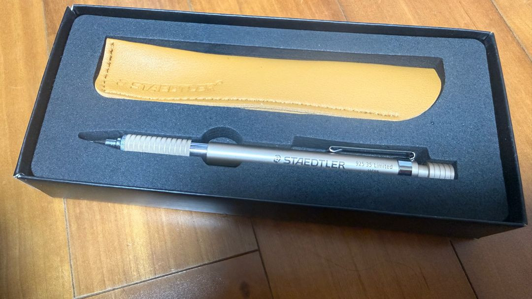 스테들러 925 35 중국 한정판 실버골드--1