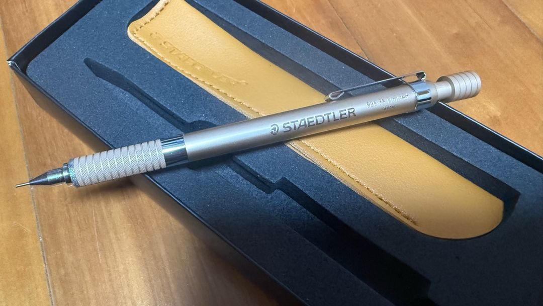 스테들러 925 35 중국 한정판 실버골드--2