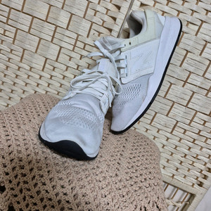 뉴발란스정품성인스니커즈260