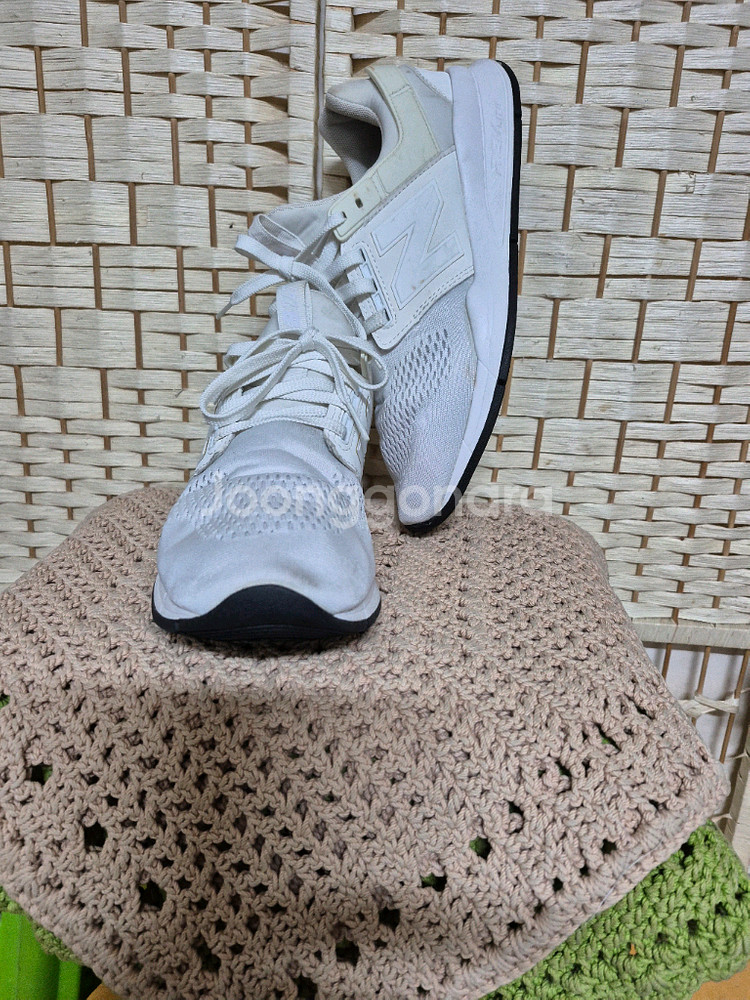 뉴발란스정품성인스니커즈260--6