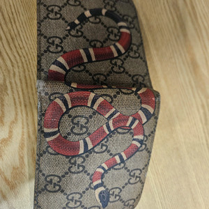 구찌 GG 캔버스 스네이크 반지갑