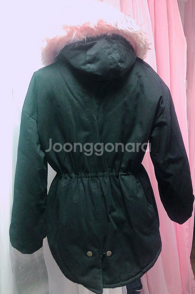 퍼 풍성한 블랙 패딩 팝니다--1