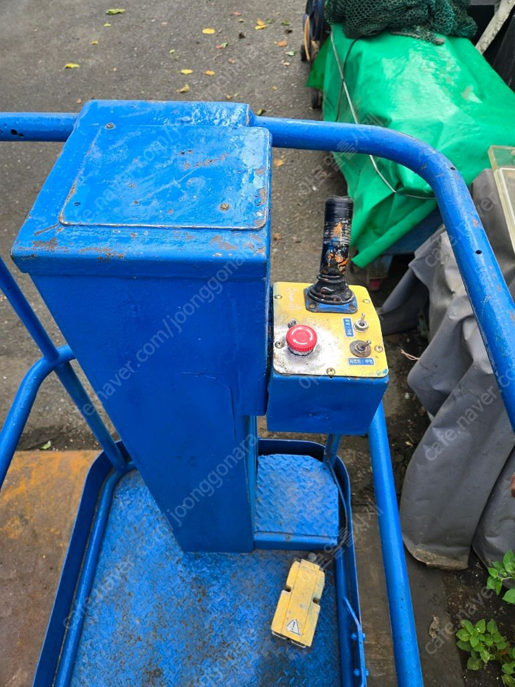 전동식 고소작업차 이미지