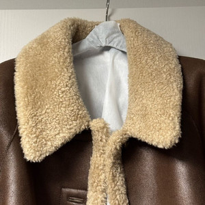 (CEECI) 씨에씨 리버시블 무스탕 브라운 한번 착용