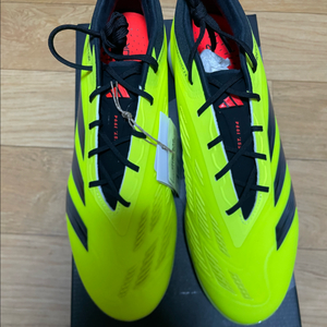 [270] 아디다스 프레데터 엘리트 tf 풋살화 새제품