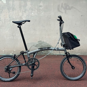 브롬톤 p라인 스톰그레이