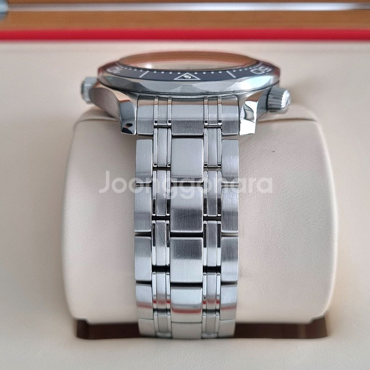 오메가 씨마스터 300 신형 42mm(2020년식)--3