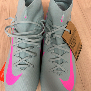 나이키 슈퍼플라이 10 축구화 275mm 새상품