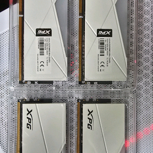 ADATA XPG DDR4 32GB 메모리(8G x 4 풀뱅크)
