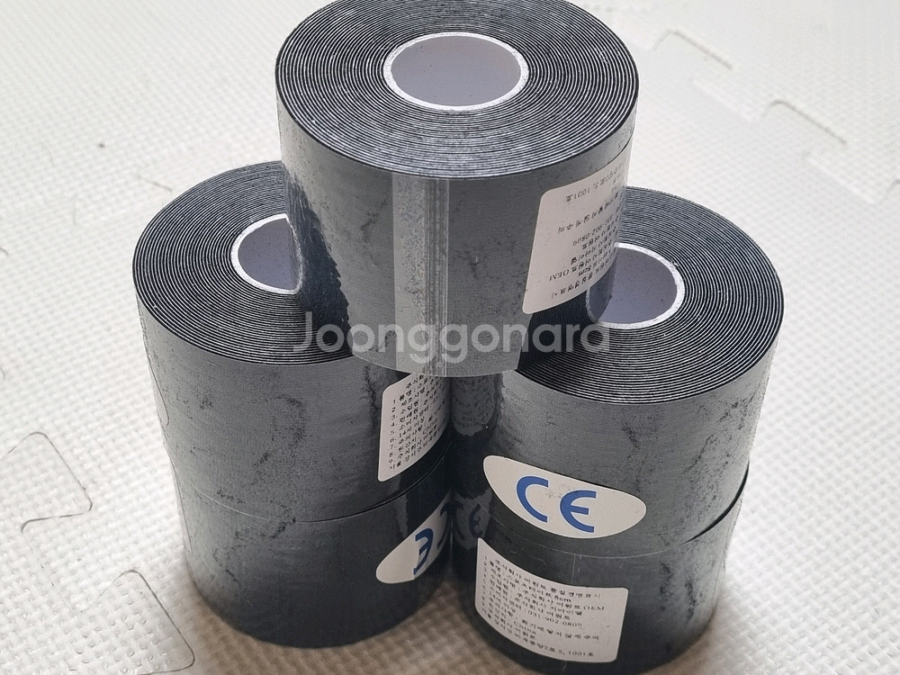 [새제품] 스포츠 테이핑 5롤 / 케네시올로지 근육 테이프 발목 손목--1