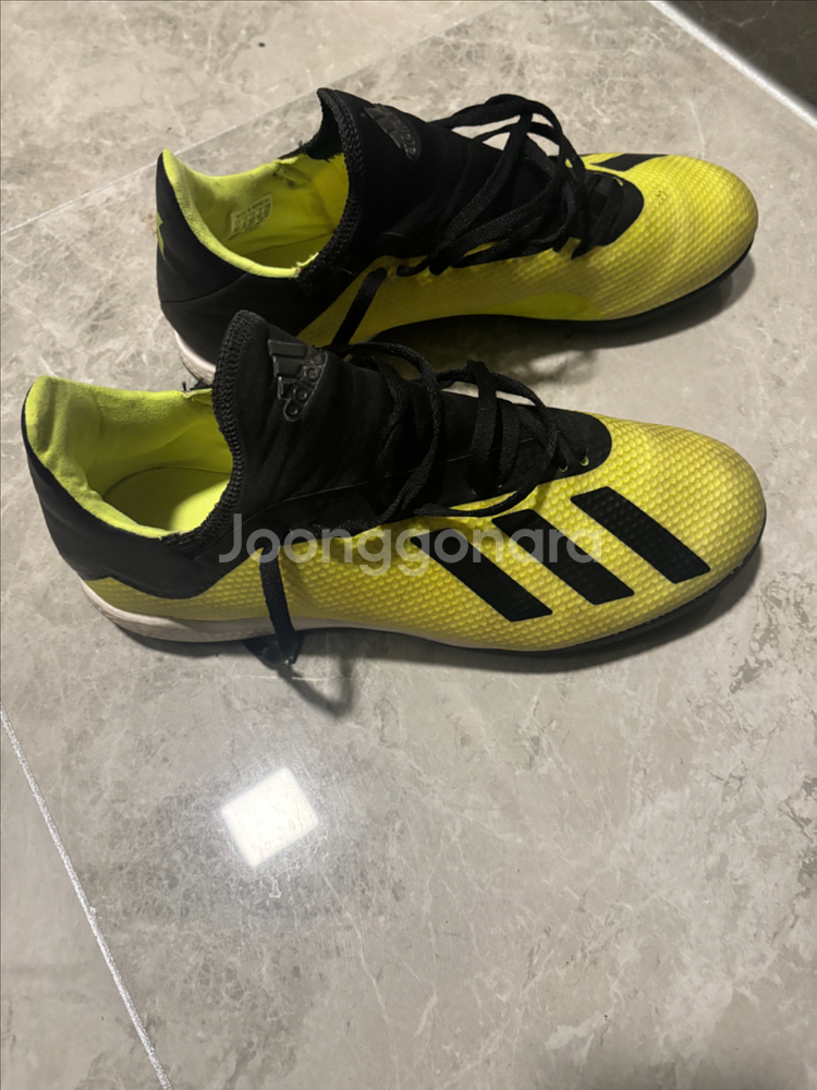 아디다스 축구화--1