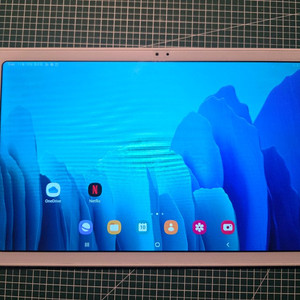 갤럭시탭 A7 32GB 화이트 팝니다. SM-T500