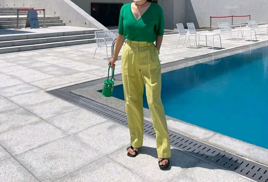 헤이 딥 브이넥 반팔 니트 - 그린 이미지