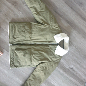 에잇세컨즈 패딩 점퍼 100