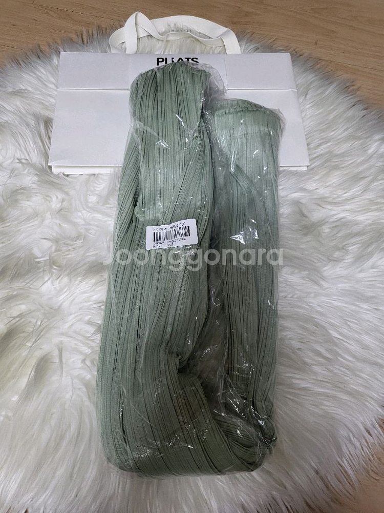 이세이미야케 플리츠플리즈 바지 6월 먼슬리 팬츠 파스텔 그린 3사이즈--7