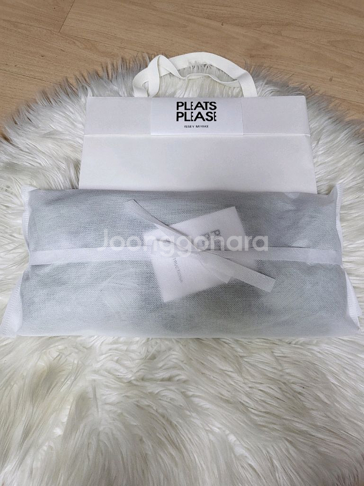 이세이미야케 플리츠플리즈 바지 6월 먼슬리 팬츠 파스텔 그린 3사이즈--8