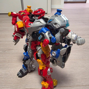 바이클론즈 메가비스트 크로스 어택커