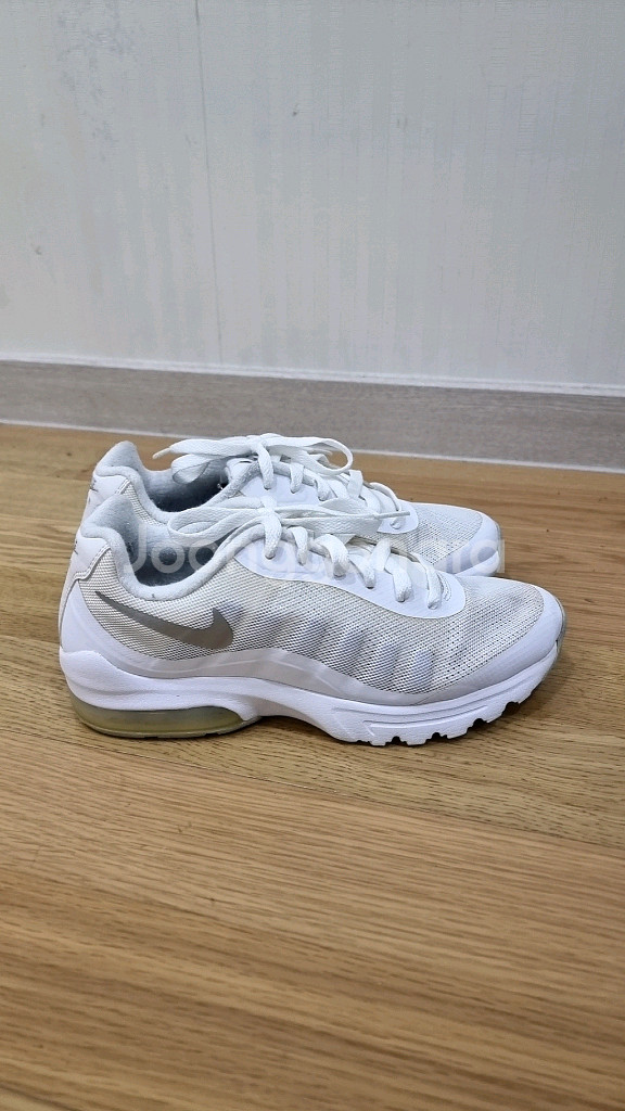 나이키 에어맥스 인비고 운동화250--0