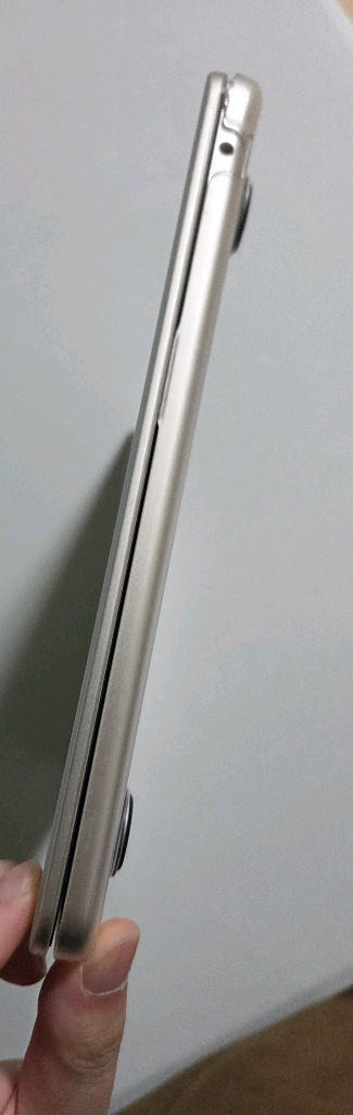 맥북에어 13 M2 ssd 256기가 ram 16기가 배터리 성능 100%--5