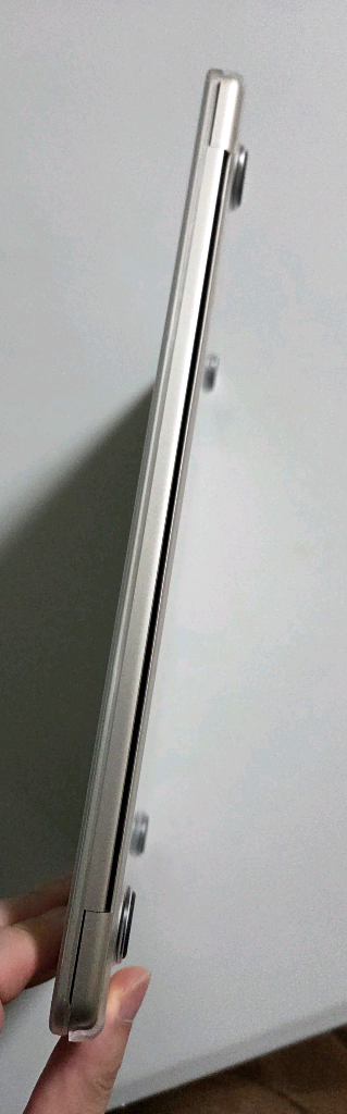 맥북에어 13 M2 ssd 256기가 ram 16기가 배터리 성능 100%--6