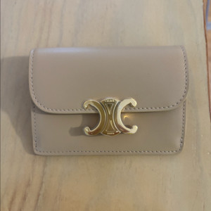 셀린느 트리옹프 플랩 카드지갑