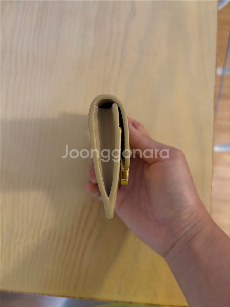 셀린느 트리옹프 플랩 카드지갑--1