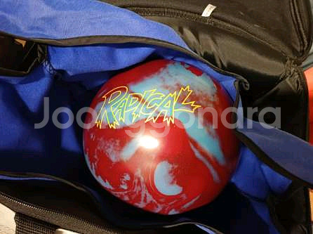 STOM 남성용 볼링공 3개하고 가방 팝니다--3