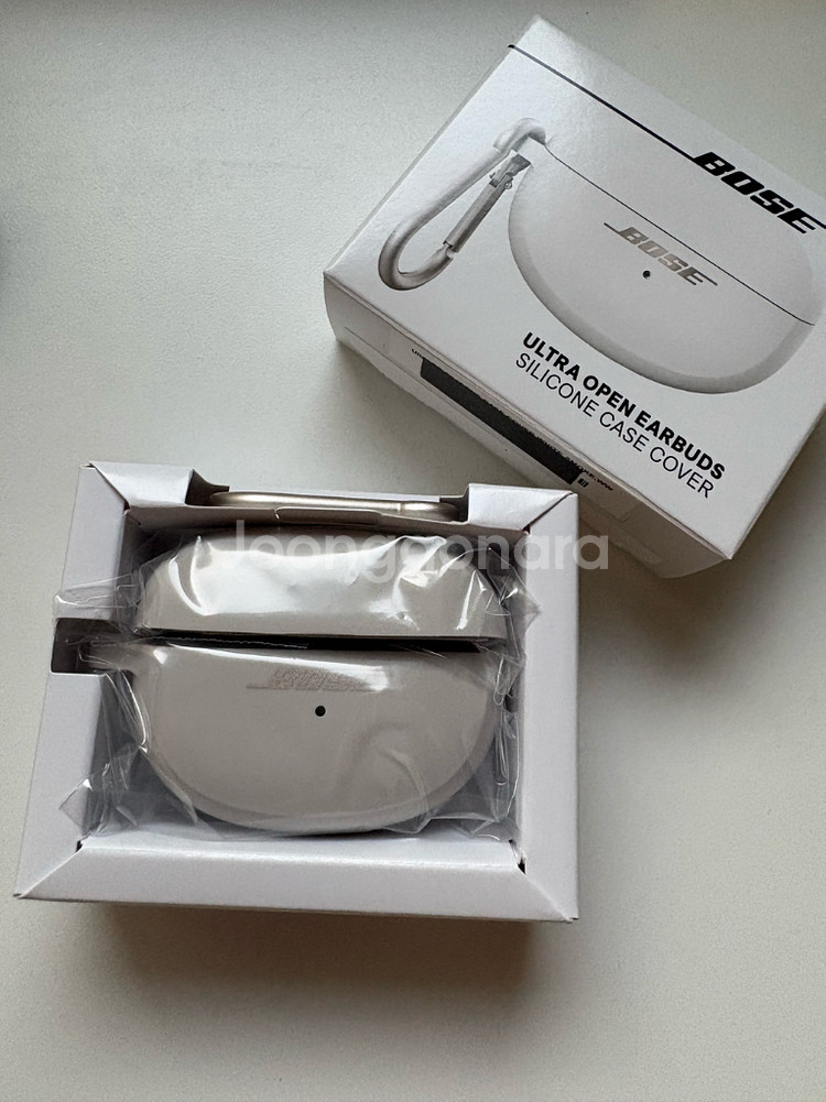 새상품 보스 울트라 오픈 이어버드 케이스 (화이트 스모크)--2