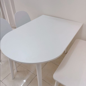 모던 화이트 다이닝 테이블 세트