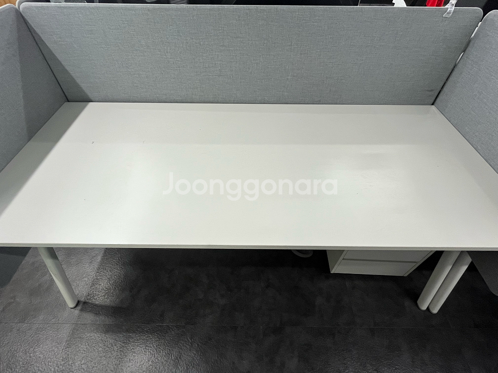 사무용 가구 책상 의자 서랍장 회의테이블--0